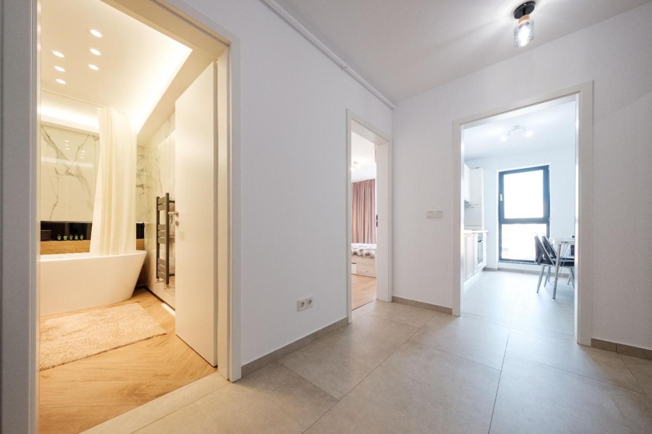 Brand New Luxury Apartment In The Heart Of บราชอฟ ภายนอก รูปภาพ