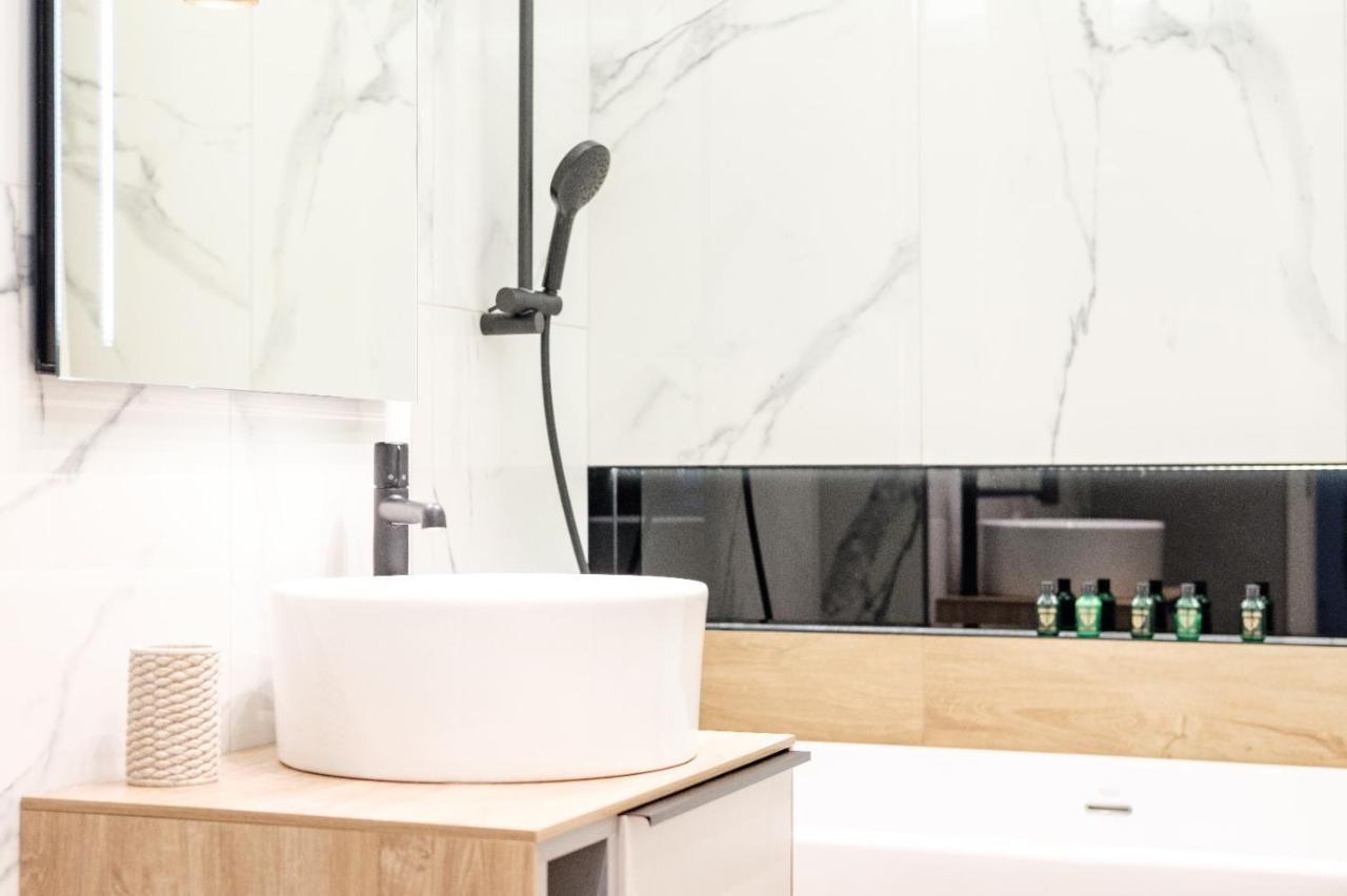 Brand New Luxury Apartment In The Heart Of บราชอฟ ภายนอก รูปภาพ